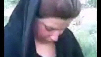 Hijabi Woman Indulges In Outdoor Sexual Encounter